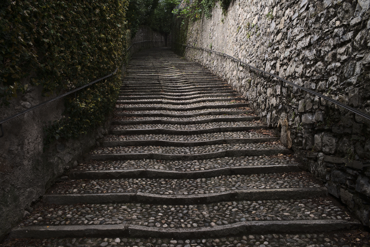 Die unendliche Treppe. Fotografiert mit Leica M und Summicron-M 35 mm @ f/5.6.